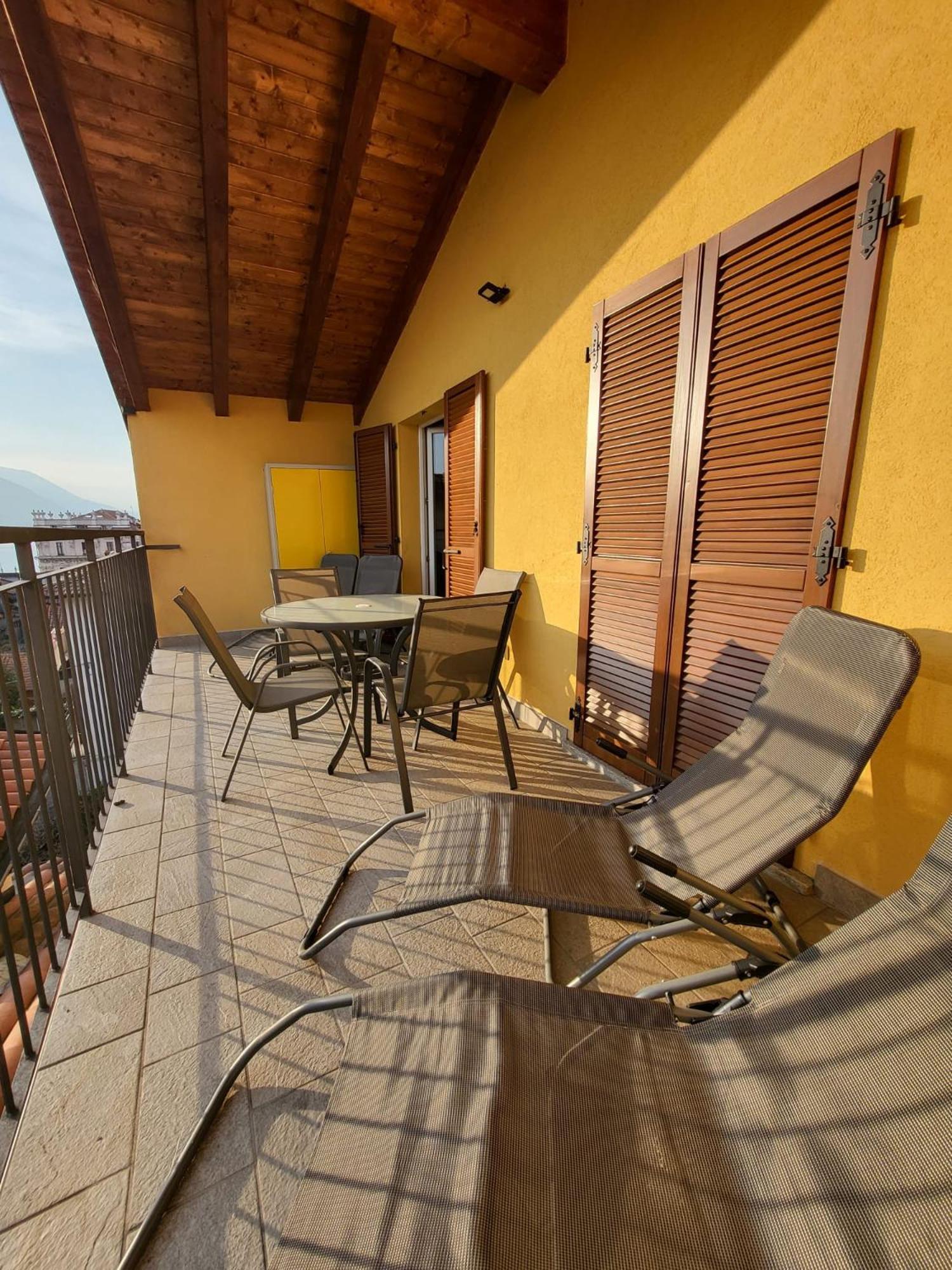 Penthouse Federico With Lake View - Residenza Silvana Verbania Exterior foto